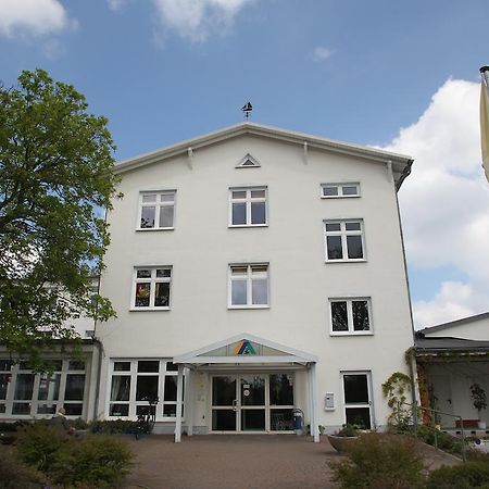 Djh Jugendherberge Binz Exterior photo