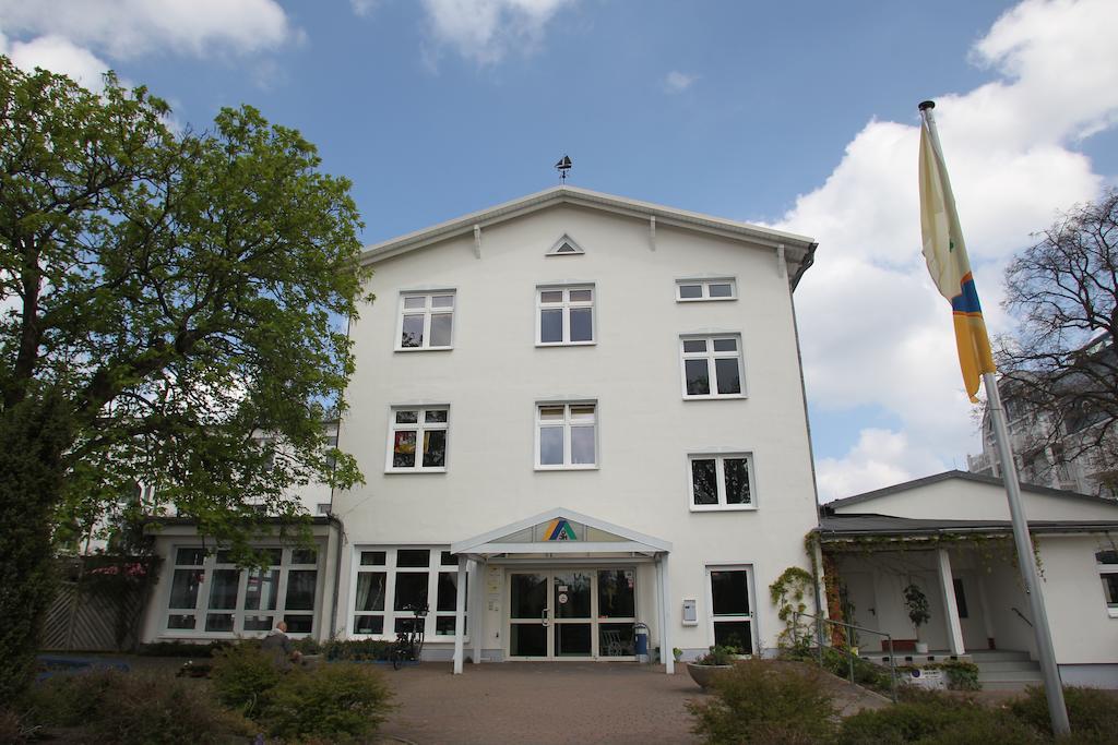 Djh Jugendherberge Binz Exterior photo