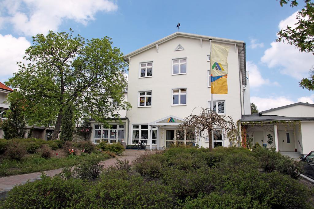 Djh Jugendherberge Binz Exterior photo